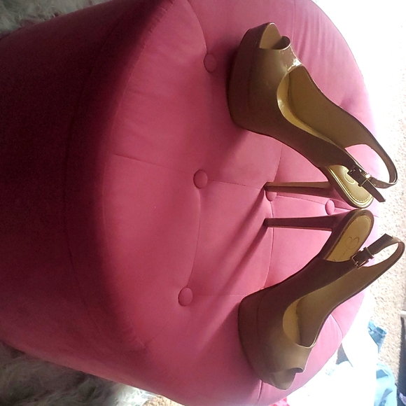 Jessica Simpson nude heels - Picture 4 of 4